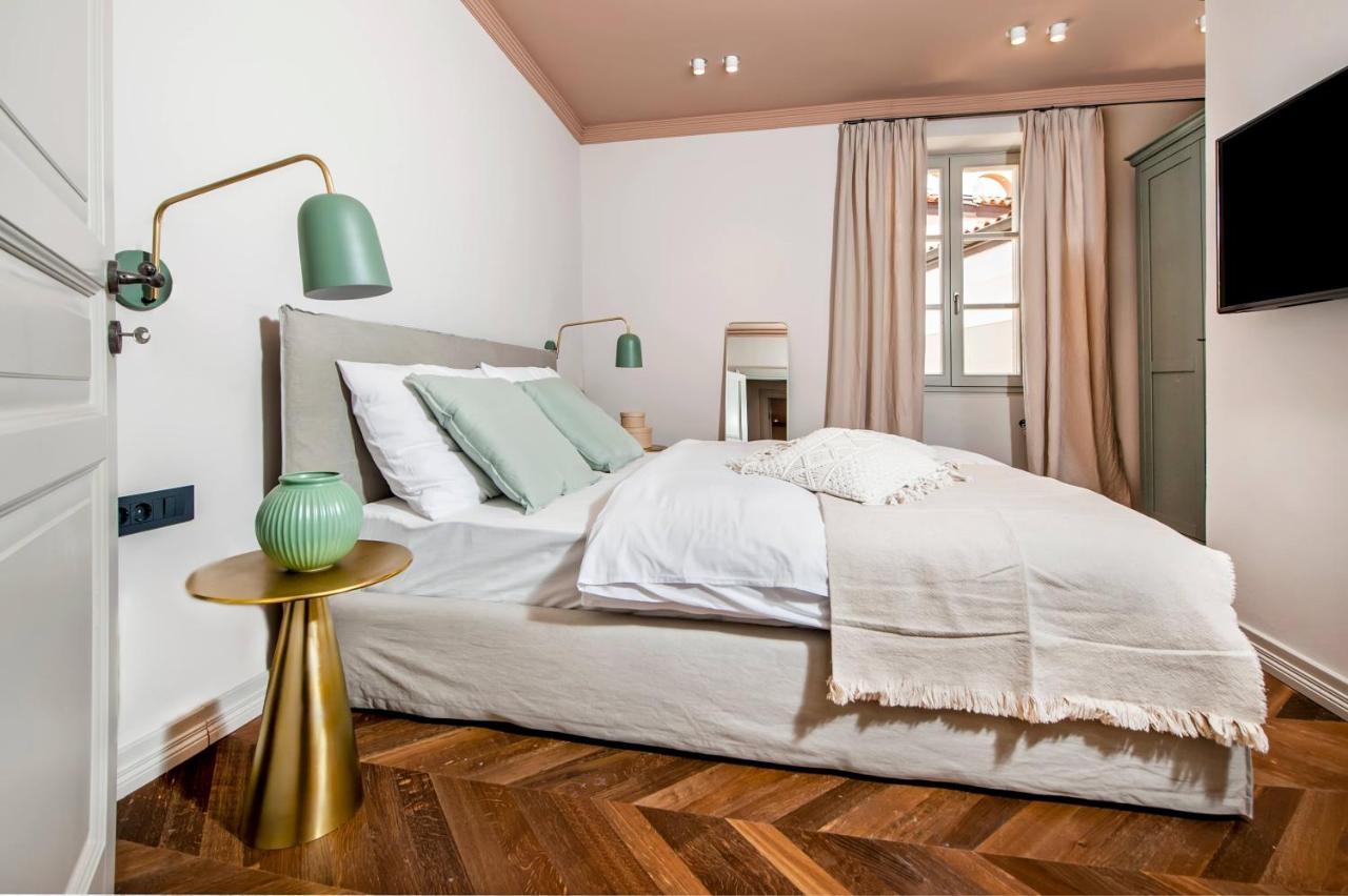 Campitelli Design Apartment Ровинь Экстерьер фото