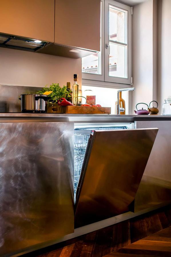 Campitelli Design Apartment Ровинь Экстерьер фото