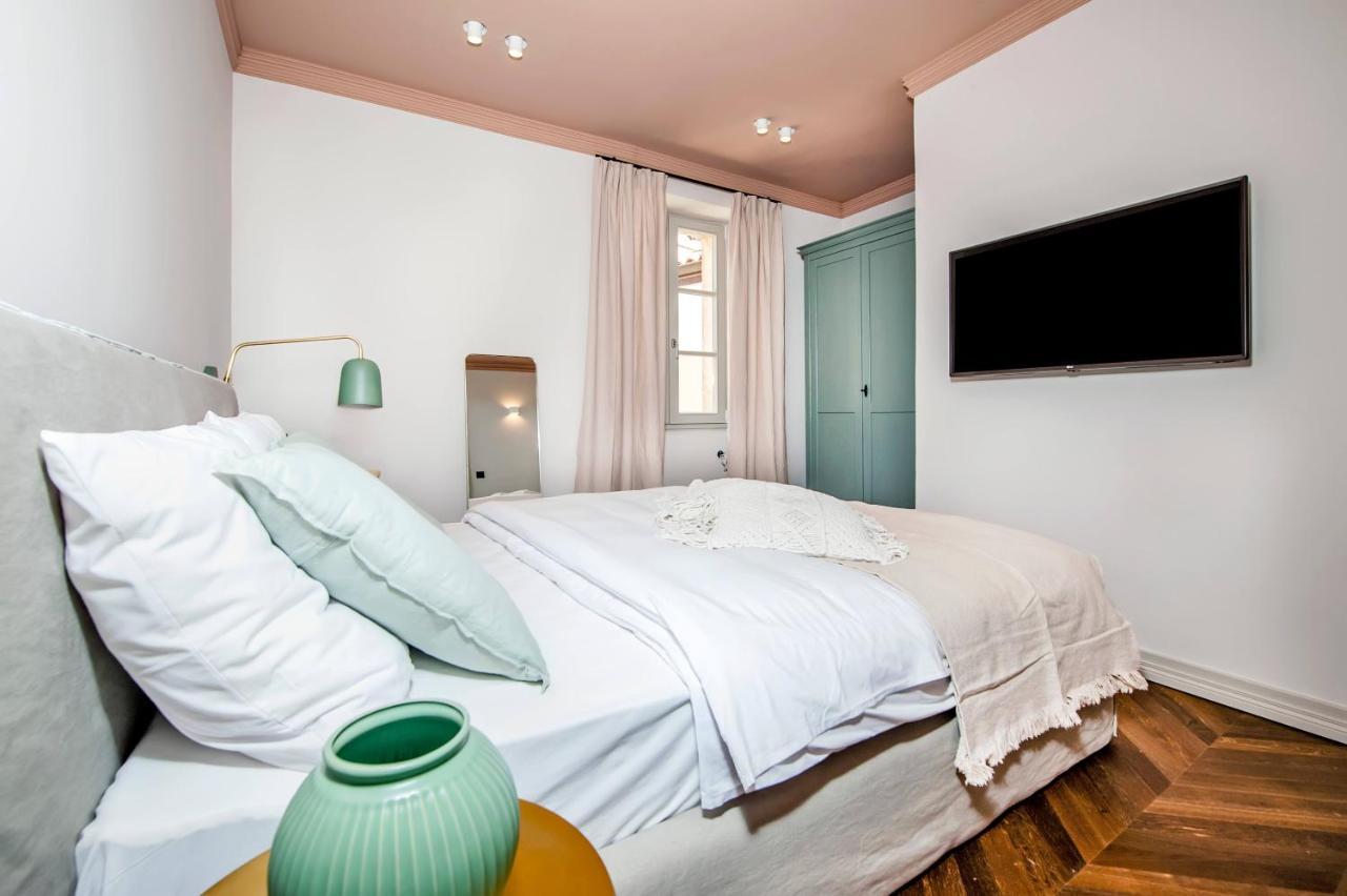 Campitelli Design Apartment Ровинь Экстерьер фото