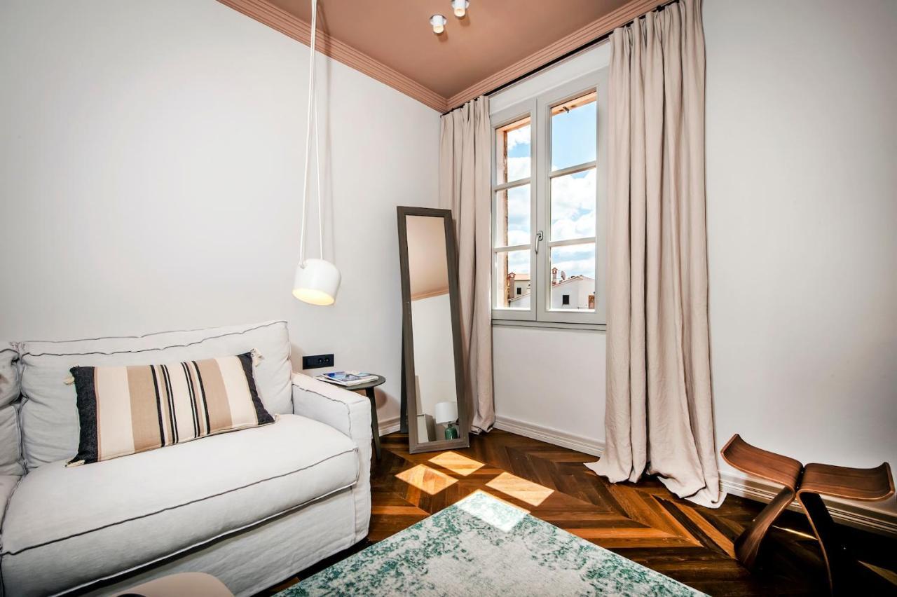 Campitelli Design Apartment Ровинь Экстерьер фото